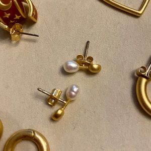 Madewell Gold and Pearl Studs